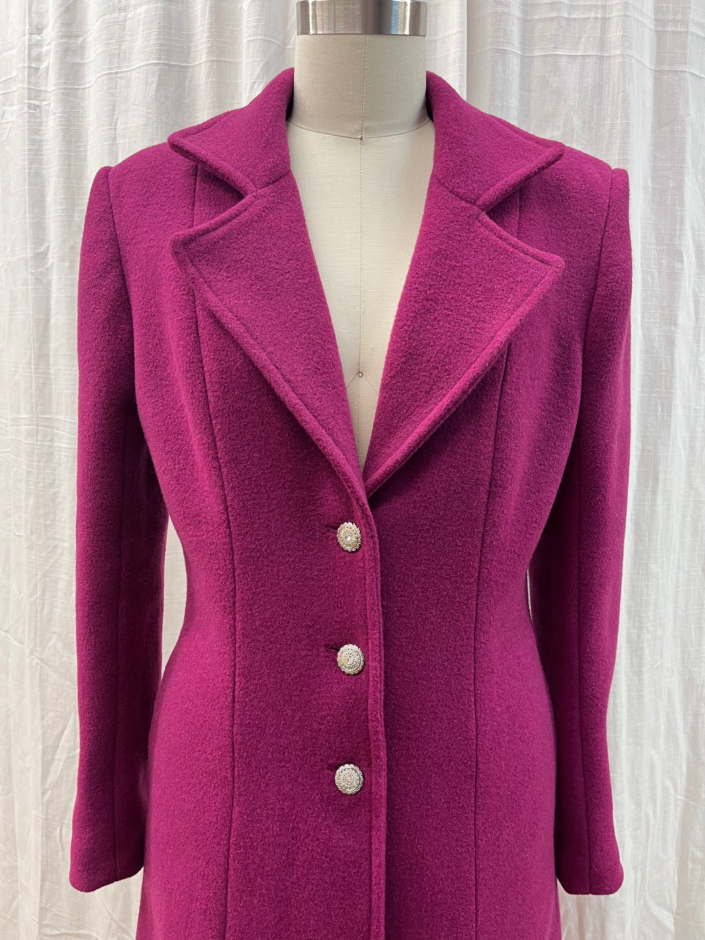 Lined wool trench coat