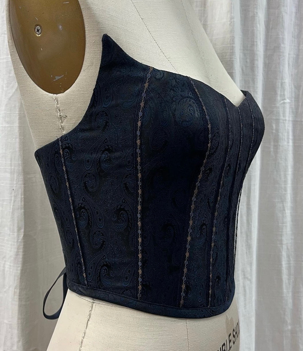 Corset with boning, style 01